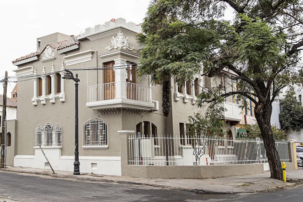 Casona Loreto Hotel Santiago Exterior photo